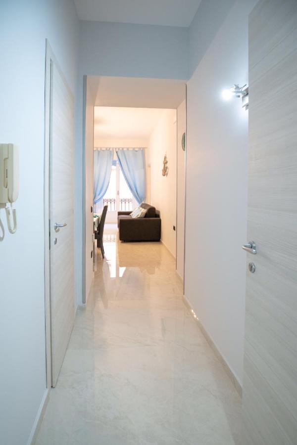 New In!Amalie At Santa Lucia Apartment Napoli Bagian luar foto